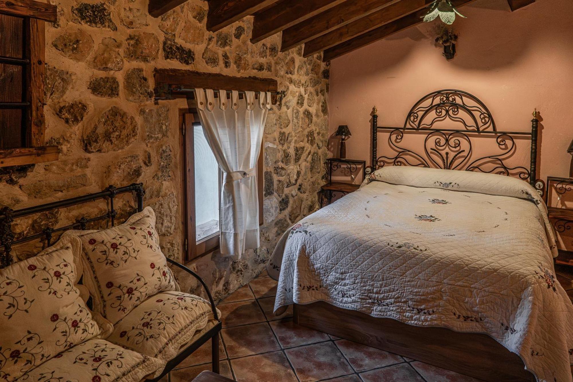 Casas Rurales Chon Alto Tajo ペラレホス・デ・ラス・トルチャス エクステリア 写真